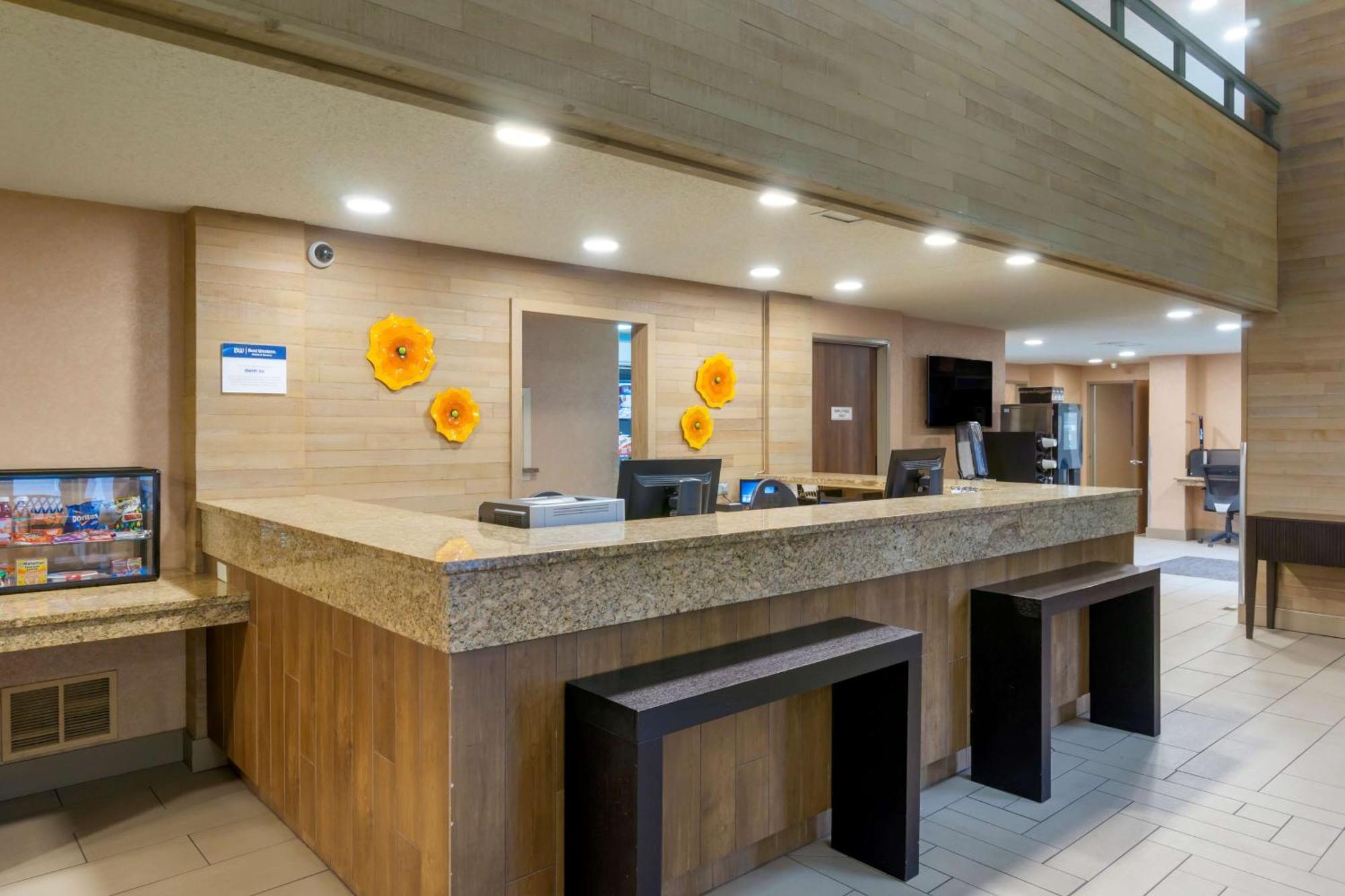 Best Western Plus Oak Harbor Hotel And Conference Center Esterno foto
